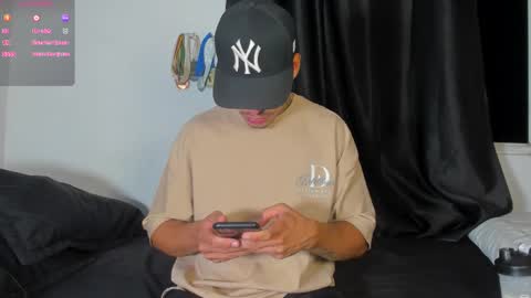 zyon garcia online show from November 2025 12:49:01 AM