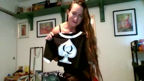 Zyra Cloud online show from December 2025 05:41:01 PM