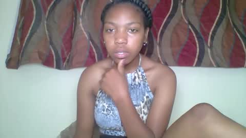 zyraelle_01 online show from April 2026 07:42:02 PM