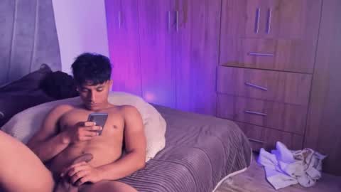 Snapshot of zyzz_1812 chatting on September 2025 11:04:02 PM zyzz_1812 online show from September 2025 11:04:02 PM