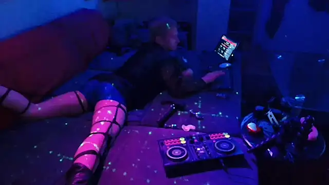 davidgntxxxxx online show from February 2026 07:10:01 PM