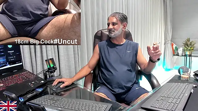 OnlineBossUK online show from February 2026 04:38:02 PM