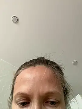 angelmommu online show from November 2025 06:16:02 AM