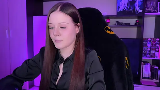 jasminevine online show from April 2026 09:27:01 PM