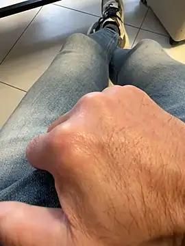 Snapshot of buodiculo chatting on February 2025 07:23:01 AM buodiculo online show from February 2025 07:23:01 AM