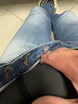 Snapshot of buodiculo chatting on February 2025 05:18:02 PM buodiculo online show from February 2025 05:18:02 PM