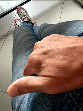 Snapshot of buodiculo chatting on September 2025 06:15:02 AM buodiculo online show from September 2025 06:15:02 AM