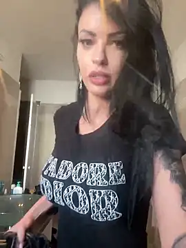 Snapshot of Helena_Karel chatting on February 2025 12:18:02 PM Helena Karel online show from February 2025 12:18:02 PM