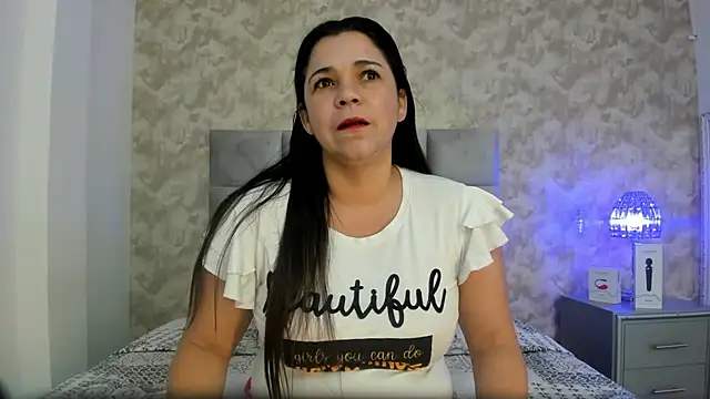 Snapshot of elizabeth_coleman chatting on March 2025 10:10:02 PM elizabeth coleman online show from March 2025 10:10:02 PM