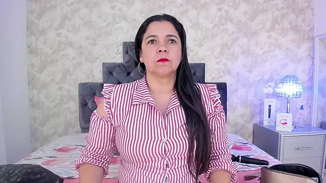 Snapshot of elizabeth_coleman chatting on October 2025 10:44:01 PM elizabeth coleman online show from October 2025 10:44:01 PM