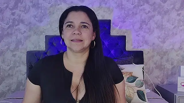 elizabeth coleman online show from April 2026 10:04:02 PM