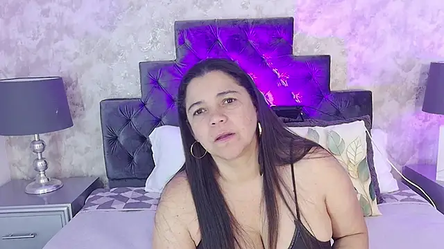 elizabeth coleman online show from May 2026 09:00:02 PM