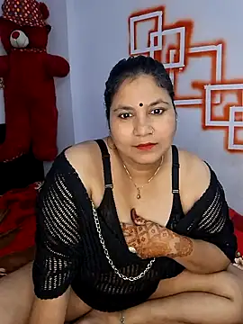 MOM-SUN-COUPLE online show from December 2024 08:20:01 AM