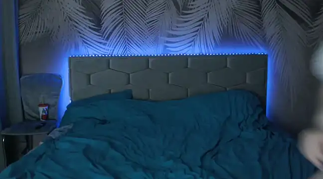 uliastar online show from March 2025 12:42:02 PM