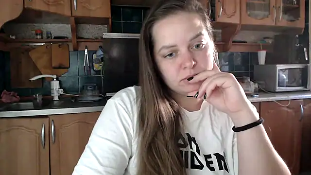 uliastar online show from October 2025 05:17:02 AM