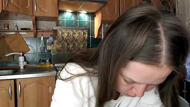 uliastar online show from October 2025 05:41:01 AM