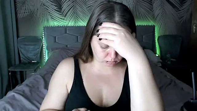 uliastar online show from October 2025 07:41:02 AM