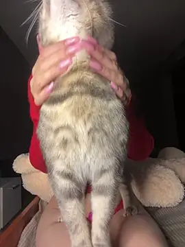 Snapshot of FionaLaNice chatting on October 2025 07:34:02 PM FionaLaNice online show from October 2025 07:34:02 PM