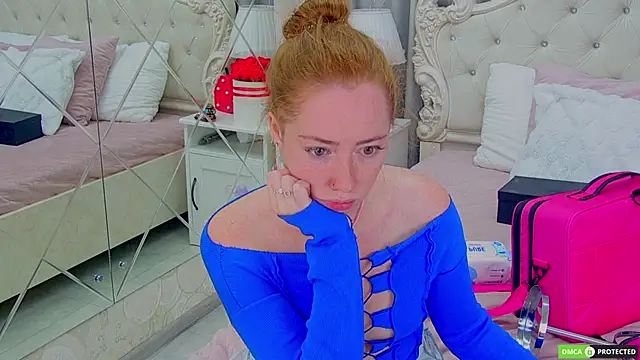 TinaBrook online show from September 2025 03:50:01 AM