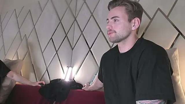 Snapshot of WayneWilson chatting on February 2025 07:55:01 AM WayneWilson online show from February 2025 07:55:01 AM