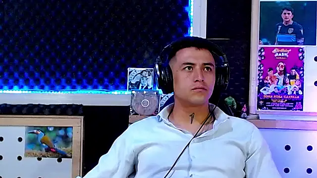 Darko0717 online show from February 2025 09:37:02 PM