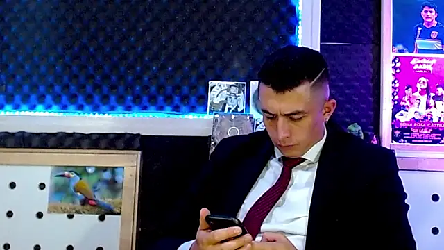 Darko0717 online show from February 2025 03:45:02 PM