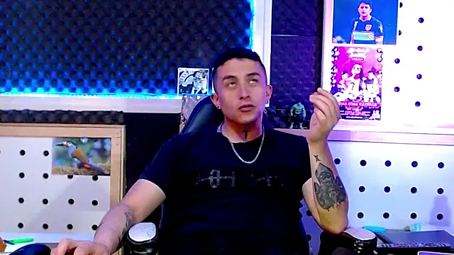 Darko0717 online show from February 2025 11:30:02 PM