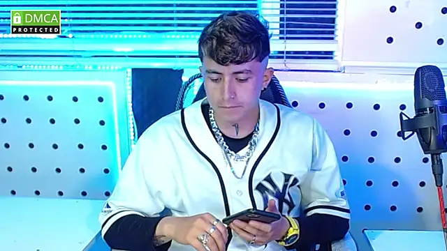 Darko0717 online show from October 2025 11:49:02 PM