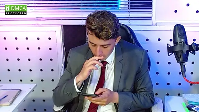 Darko0717 online show from October 2025 01:54:02 PM