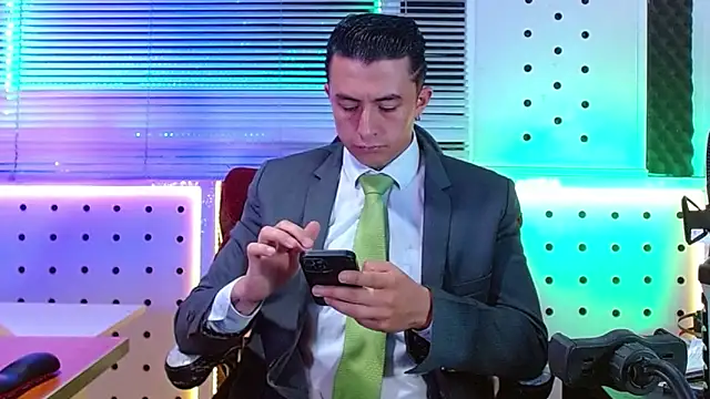 Darko0717 online show from May 2026 03:42:01 PM
