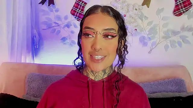 Cata green online show from December 2024 08:25:02 PM