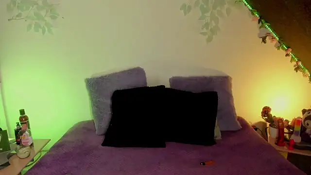 Cata green online show from January 2025 09:18:02 PM