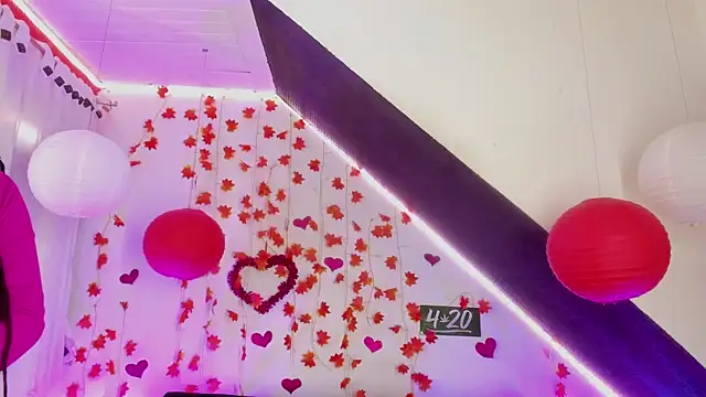 Cata green online show from February 2025 08:47:01 PM