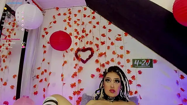 Cata green online show from February 2025 11:19:02 PM