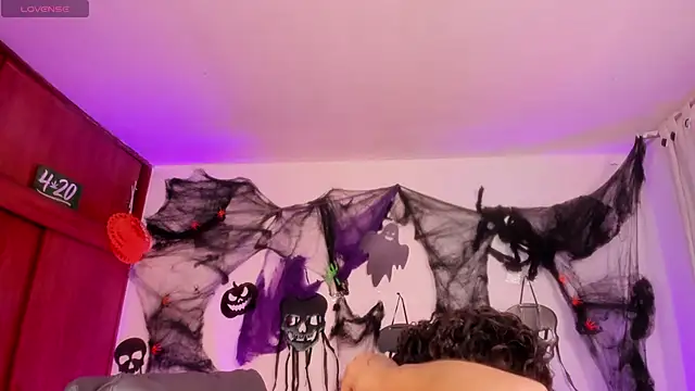 Cata green online show from October 2025 08:33:01 PM