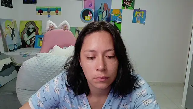 MommyMiaWs online show from July 2026 02:23:01 PM
