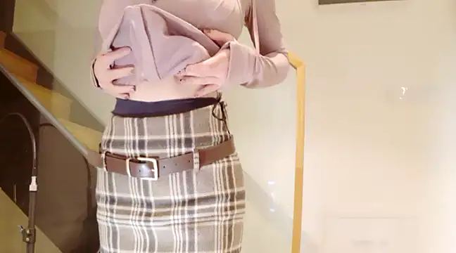 Serena-AU online show from January 2025 02:43:01 PM