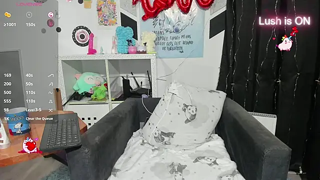 alexysgray online show from February 2025 07:14:02 PM