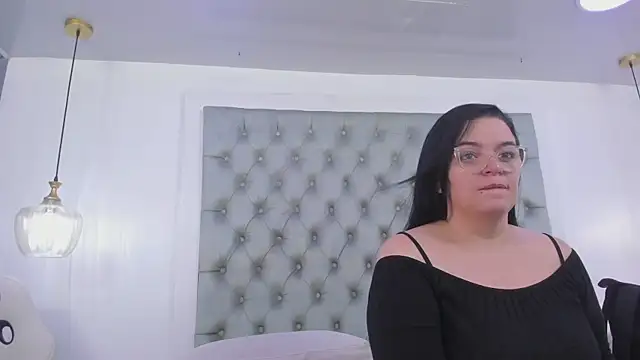 Snapshot of anette_cooper chatting on January 2026 03:23:01 AM anette cooper online show from January 2026 03:23:01 AM