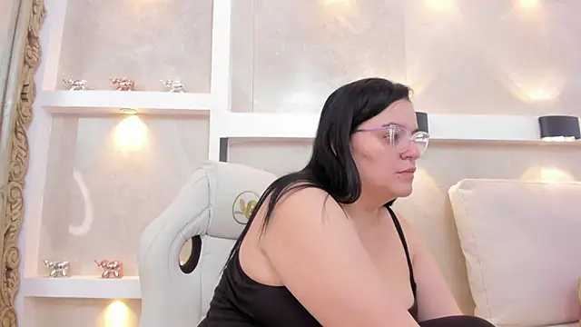 Snapshot of anette_cooper chatting on January 2026 03:45:02 AM anette cooper online show from January 2026 03:45:02 AM