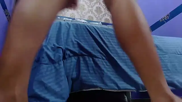 Snapshot of Abril_Beltran_ chatting on December 2025 09:19:02 PM Abril Beltran online show from December 2025 09:19:02 PM