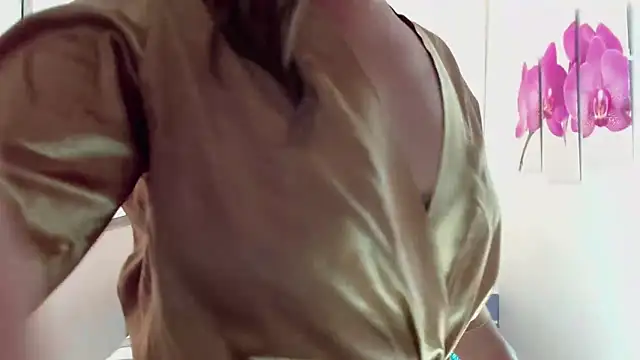 Snapshot of Abril_Beltran_ chatting on January 2026 09:46:01 PM Abril Beltran online show from January 2026 09:46:01 PM