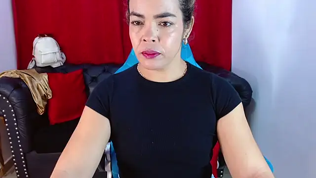 Abril Beltran  online show from February 2026 06:09:01 PM