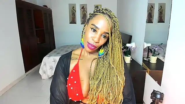 Snapshot of TAYLORR778 chatting on February 2026 02:00:02 PM TAYLORR778 online show from February 2026 02:00:02 PM