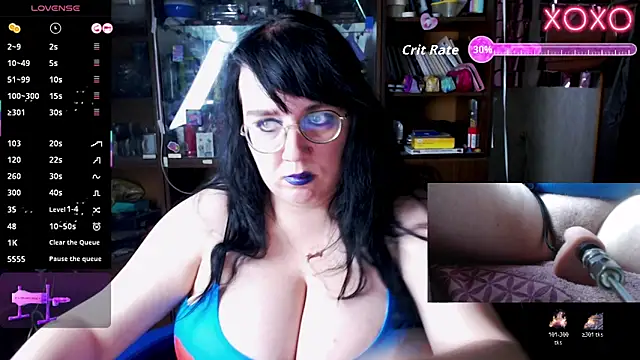 Snapshot of LeonaHarrison chatting on November 2025 11:24:01 AM LeonaHarrison online show from November 2025 11:24:01 AM