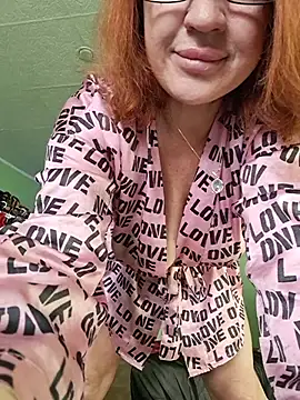 KiraXTender online show from November 2025 03:27:02 AM