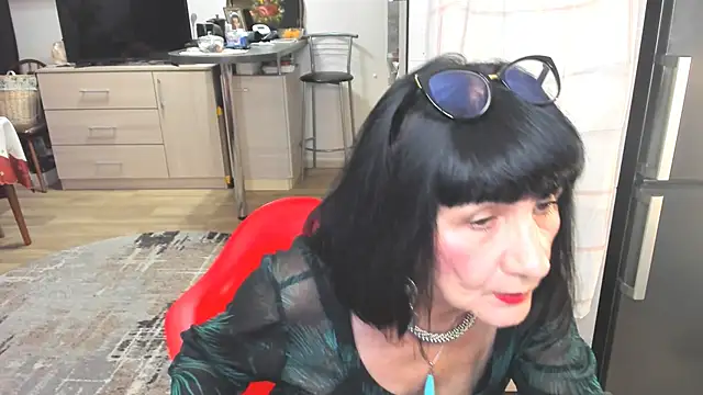 Snapshot of Tina_Joness chatting on December 2024 03:43:01 PM Tina Joness online show from December 2024 03:43:01 PM