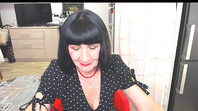 Snapshot of Tina_Joness chatting on February 2025 08:41:02 PM Tina Joness online show from February 2025 08:41:02 PM