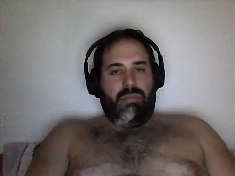 Snapshot of The_Masterxxx14 chatting on April 2026 02:33:01 PM The Masterxxx14 online show from April 2026 02:33:01 PM