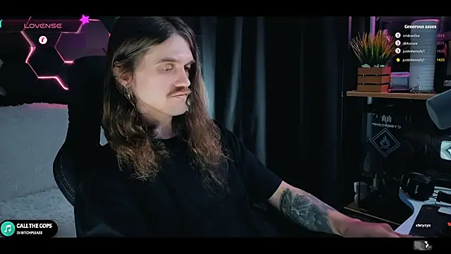 Snapshot of TechnoJesus chatting on December 2024 05:11:02 PM TechnoJesus online show from December 2024 05:11:02 PM